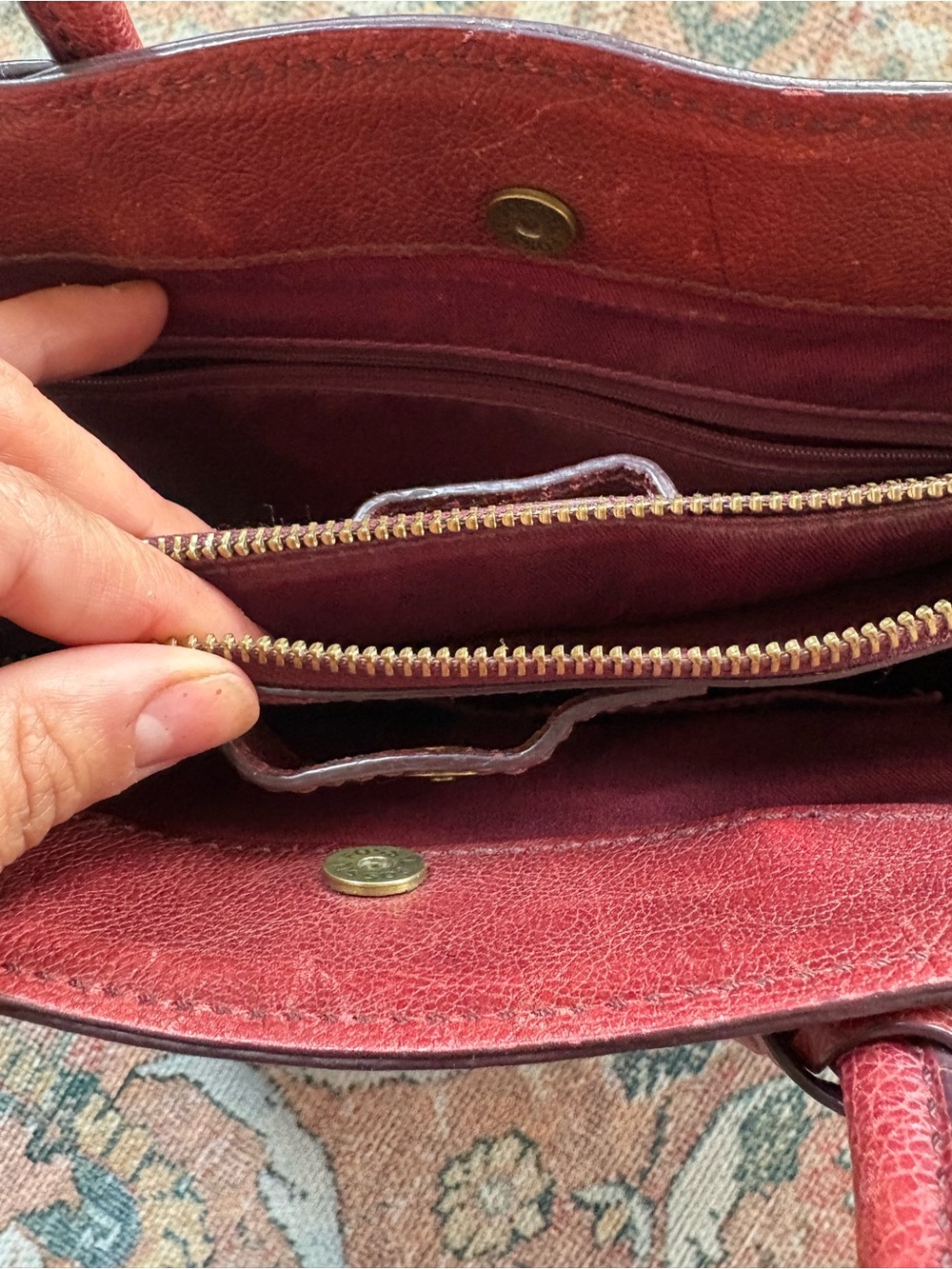 Fossil Genuine Leather Satchel | Burgundy Pebbled Leather | Brass key Charm - Picture 7 of 11